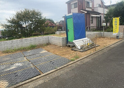 前面道路含む現地写真_2
