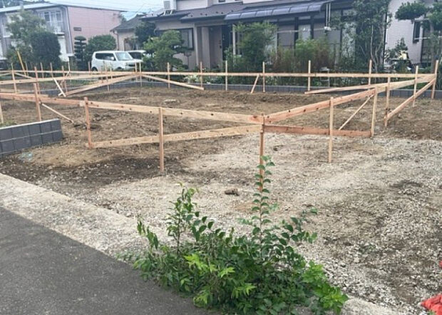 【外観_2】外観は建物の第一印象を決める重要な要素です。複数の方向から見ることで、建物の存在感や周辺との調和、デザインの良さなどがより明確に分かります。お気に入りの建物を見つけてみてください。