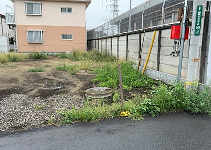 前面道路含む現地写真_3