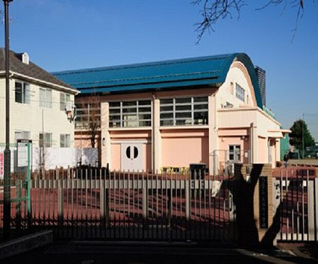 第六中学校(約655m)