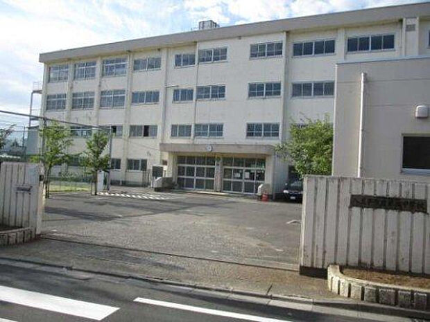 第二中学校(約245m)