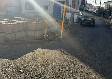 前面道路含む現地写真_3