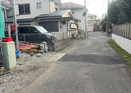 前面道路含む現地写真_3