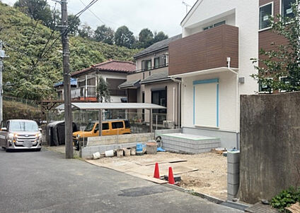前面道路含む現地写真_2