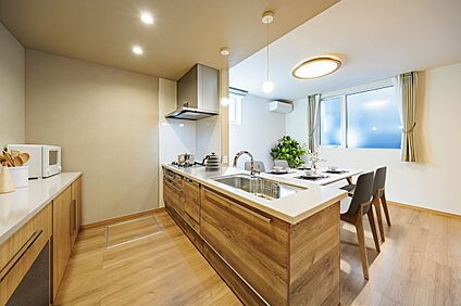 T-2棟　内観写真