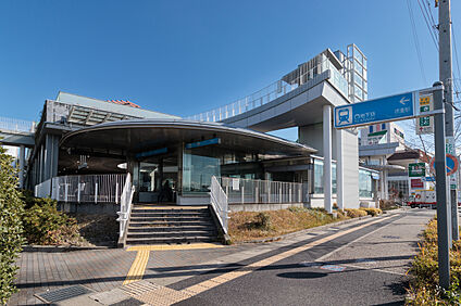 地下鉄鶴舞線・名鉄豊田線「赤池」駅 2200m(自転車9分)