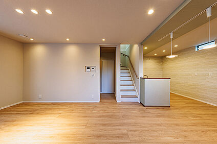 リビングダイニング