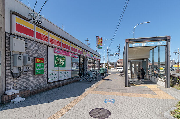 地下鉄東山線「高畑」駅（約1,600m）