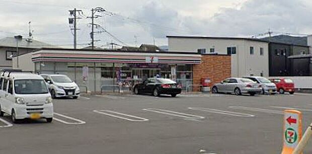 セブンイレブン福岡老司3丁目店（約442m）