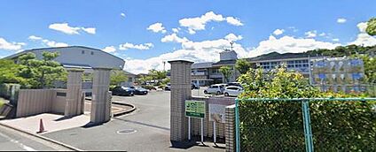 大野城市立月の浦小学校 1487ｍ