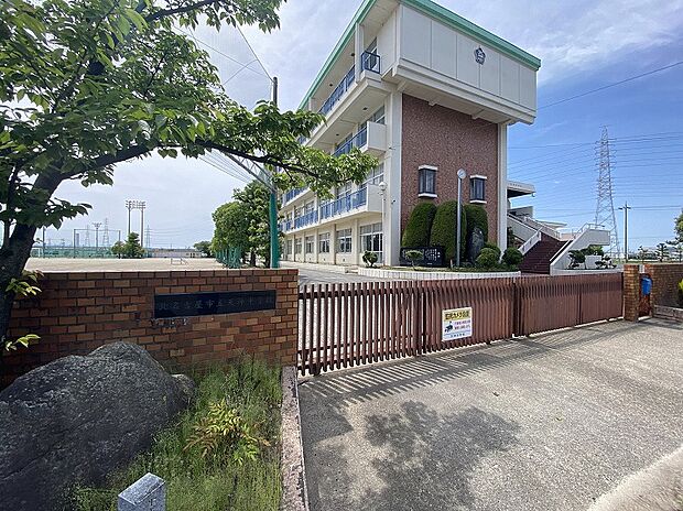 北名古屋市立天神中学校（約1,500m）