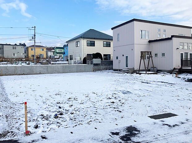 【現地写真】
現在更地につき解体費用がかかりません。お引渡し後もスムーズに建築を始められます。
(2024年12月撮影)
