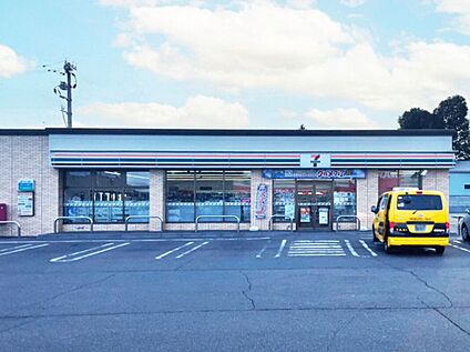 セブン-イレブン 幕別札内文京町店 600ｍ(徒歩8分)