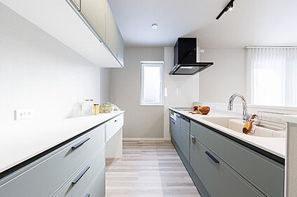 【キッチン／モデル(2)】