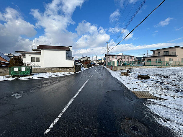 【【現地写真】】見通しの良い道路は、お住まいの見栄えが良くなるだけでなく、安全性・防犯性も高まります。
(2025年12月撮影)