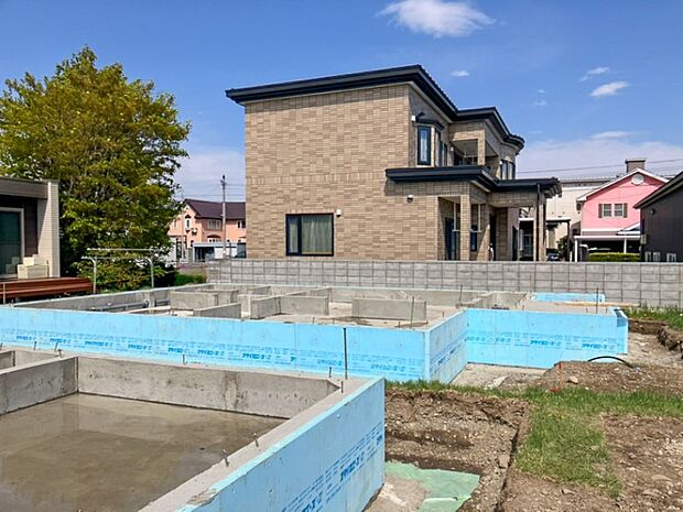【【現地写真】】十勝バス「東1条南20丁目」停まで徒歩約1分とバスアクセス良好の立地。お車でのお出掛けもしやすい環境です。
(2026年5月撮影)