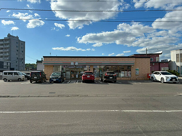 セブンイレブン旭川春光5条店(約300m)