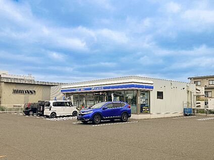 ローソン 札幌平和通十五丁目店 650m(徒歩9分)