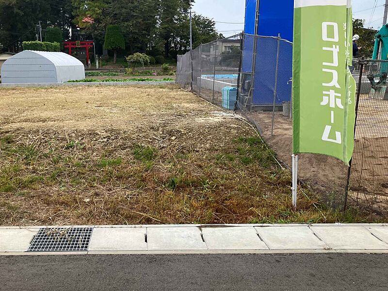 【現地写真】
JR陸羽東線「塚目」駅まで徒歩約7分で、通勤通学にも便利な立地。緑豊かな自然に囲まれた、子育てにオススメの住環境です。
【2024年4月撮影】
