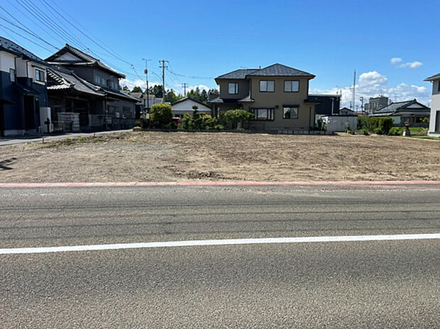 【現地写真】
「デイリーポート新鮮館中田店」までも徒歩約2分！その他、コンビニやドラッグストアも近く、日々のお買い物にも困りません。
(2026年6月撮影）