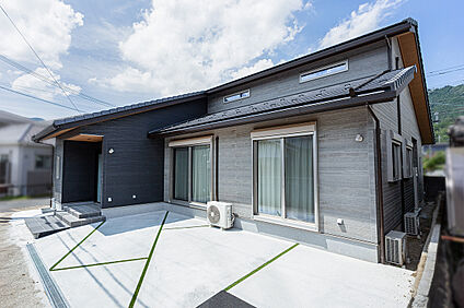 八幡コーポレーションの外観施工事例