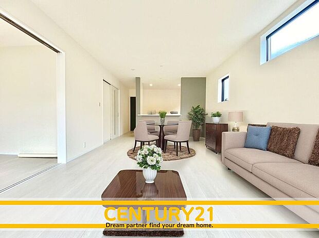 ※家具・CG加工はイメージです。販売価格等には含まれません。
■■憩いのリビング■■
リビングとダイニングの空間機能を活かし、巧みに使い分ける発想が、ライフスタイルに新しいゆとりをもたらします。