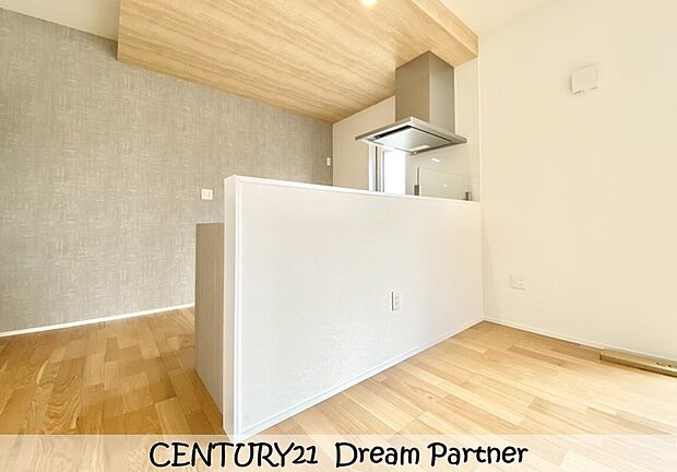 ◆同一建築会社の他現場写真◆
現地＆同一施工会社の完成物件もご案内可能です。