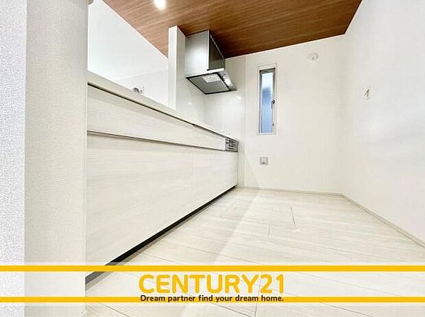 ◆同一建築会社の他現場写真◆
~現地&同一施工会社の完成物件もご案内可能です~