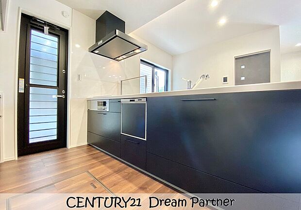 ◆同一建築会社の他現場写真◆
現地＆同一施工会社の完成物件もご案内可能です。
