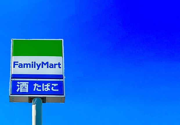ファミリーマート福岡周船寺1丁目店（約590m）