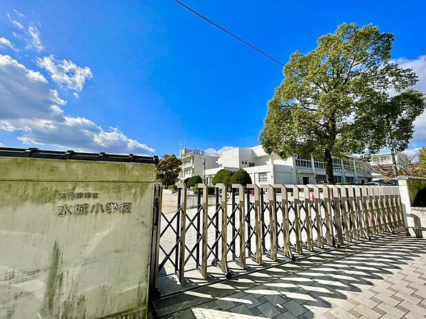 太宰府市立水城西小学校（約1,721m）
