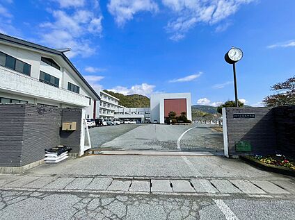 朝倉市立甘木中学校 1837ｍ