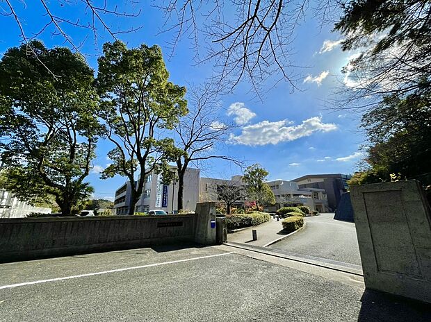 太宰府市立太宰府東中学校（約689m）