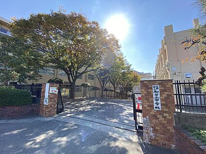 福岡市立和白丘中学校 1400m