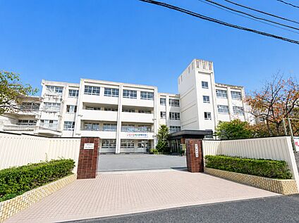 福岡市立下山門中学校  800m