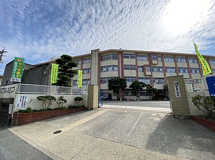 福岡市立田島小学校 983ｍ
