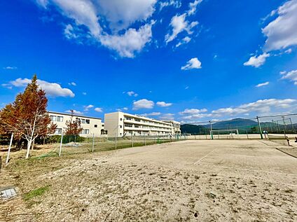 太宰府市立太宰府西中学校 1304ｍ