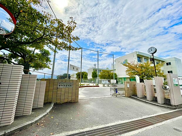 春日市立春日西 中学校 (約1,207m)