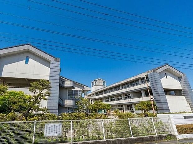 佐賀市立城西中学 校(約1,614m)
