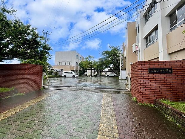 久留米市立宮ノ陣小学校（約1,756m）