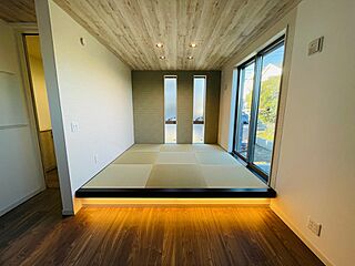 【駅歩７分　残り1棟】南道路で間口が広い敷地約50 坪超、建物全体が陽当り良好で明るい住まい その他