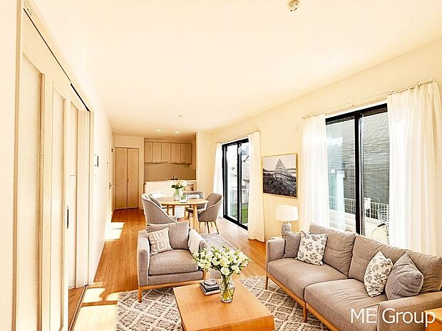 落ち着いた雰囲気のＬＤＫは家族みんなの快適空間※家具はCGです