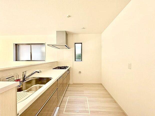 ゆとりあるキッチンではご家族と楽しくお料理ができます。