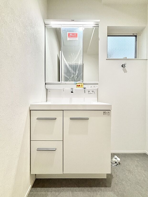 【洗面台・洗面所】収納力と機能性に優れた洗面化粧台    