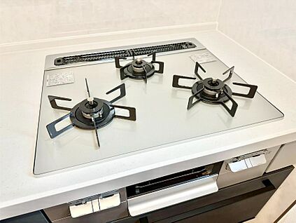 その他設備(三ツ口コンロ)