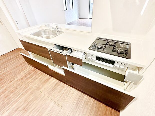 【その他設備(スライド収納)】使いやすさを優先したスライド式収納タイプ！