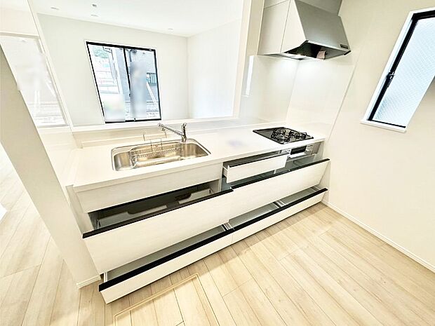 【その他設備(スライド収納)】使いやすさを優先したスライド式収納タイプ！