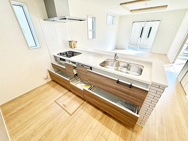 【その他設備(スライド収納)】使いやすさを優先したスライド式収納タイプ！