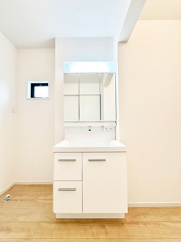 【洗面台・洗面所】収納力と機能性に優れた洗面化粧台