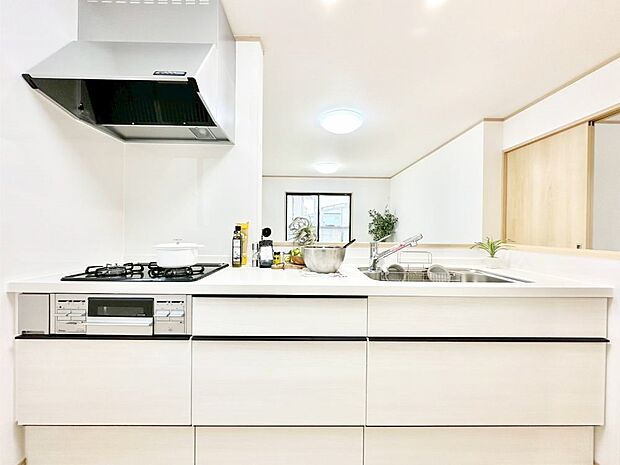 【キッチン】お料理を効率的に、楽しく!システムキッチン